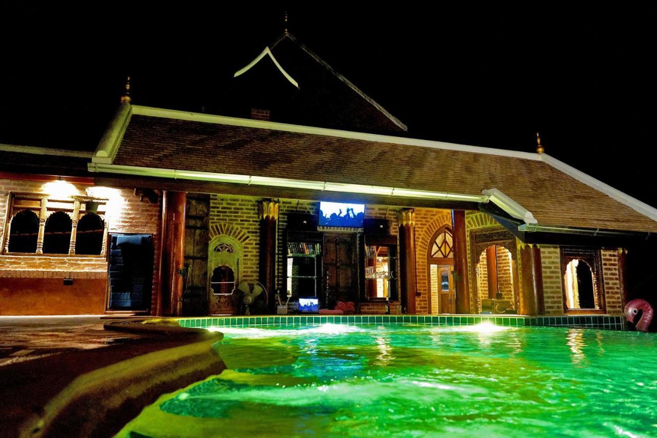 Chateau Orientale Resort Luang Prabang Exterior foto