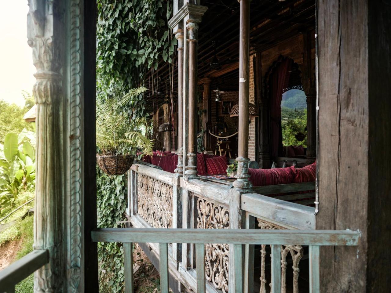 Chateau Orientale Resort Luang Prabang Exterior foto