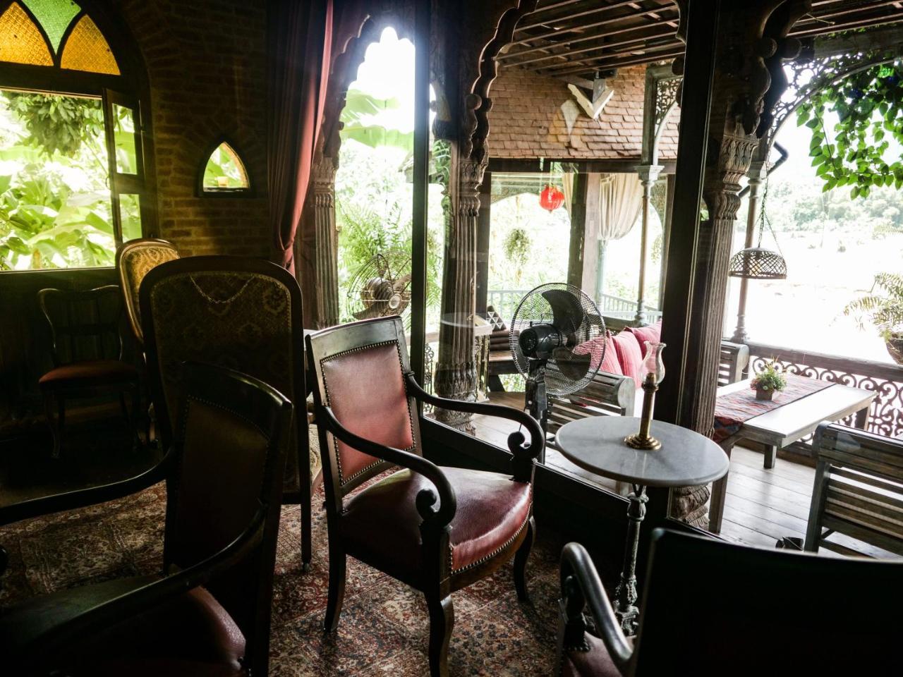 Chateau Orientale Resort Luang Prabang Exterior foto