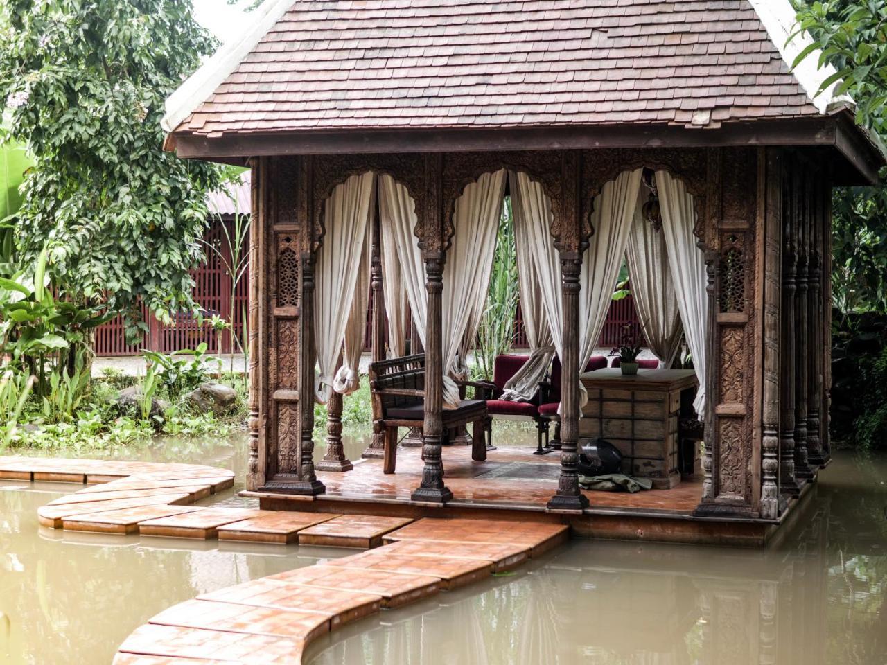 Chateau Orientale Resort Luang Prabang Exterior foto