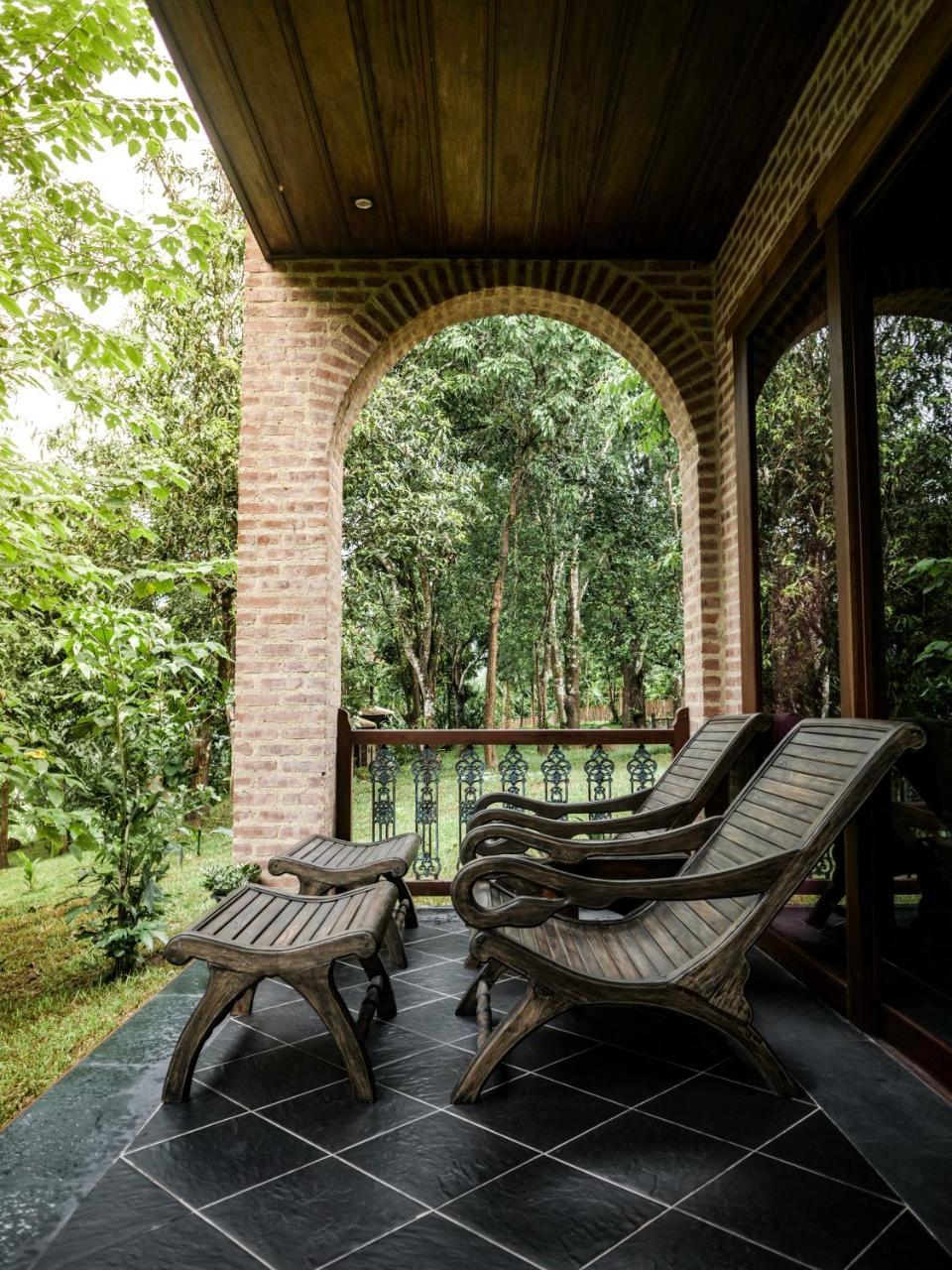 Chateau Orientale Resort Luang Prabang Exterior foto