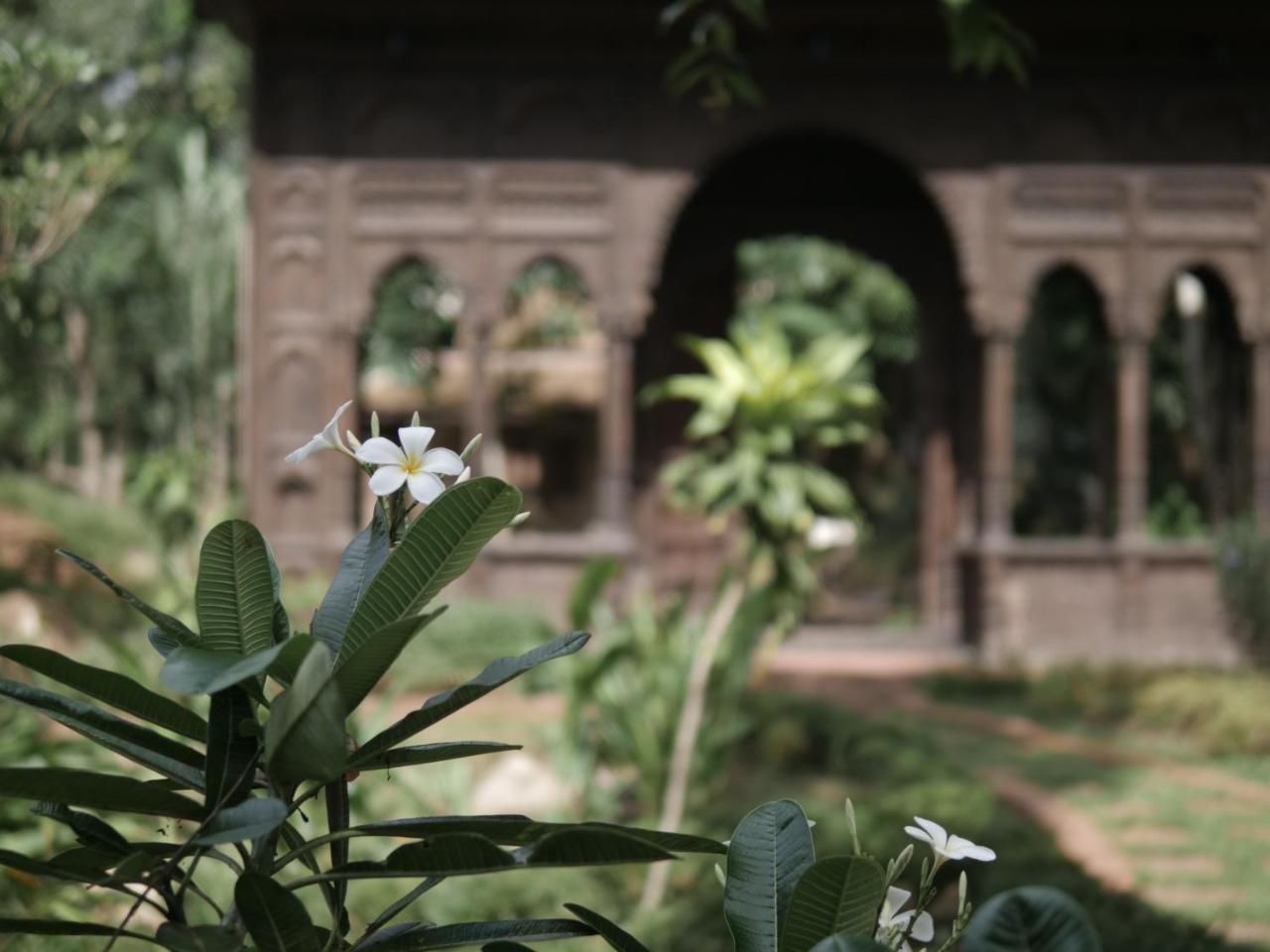Chateau Orientale Resort Luang Prabang Exterior foto